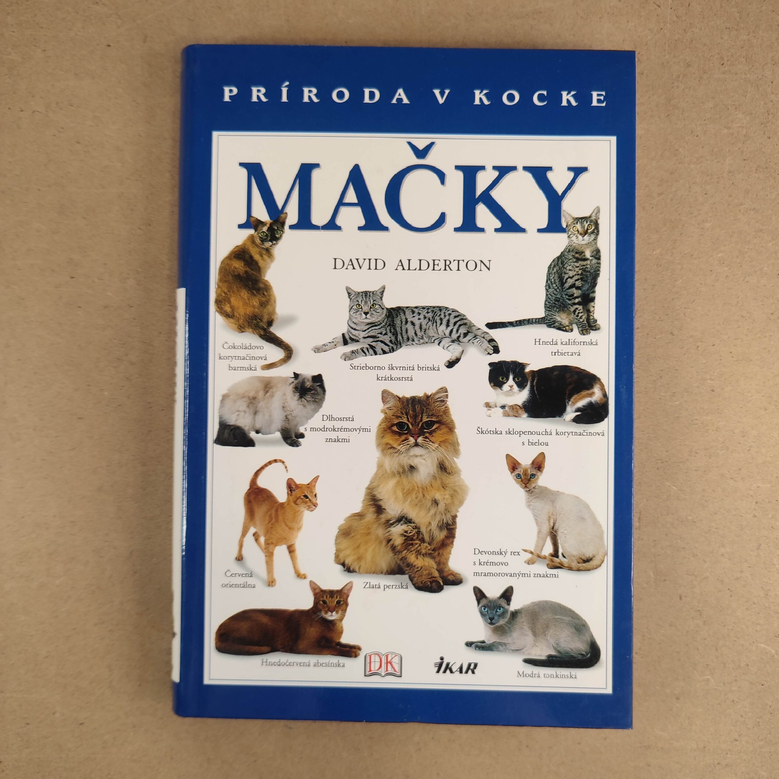 Mačky - David Alderton