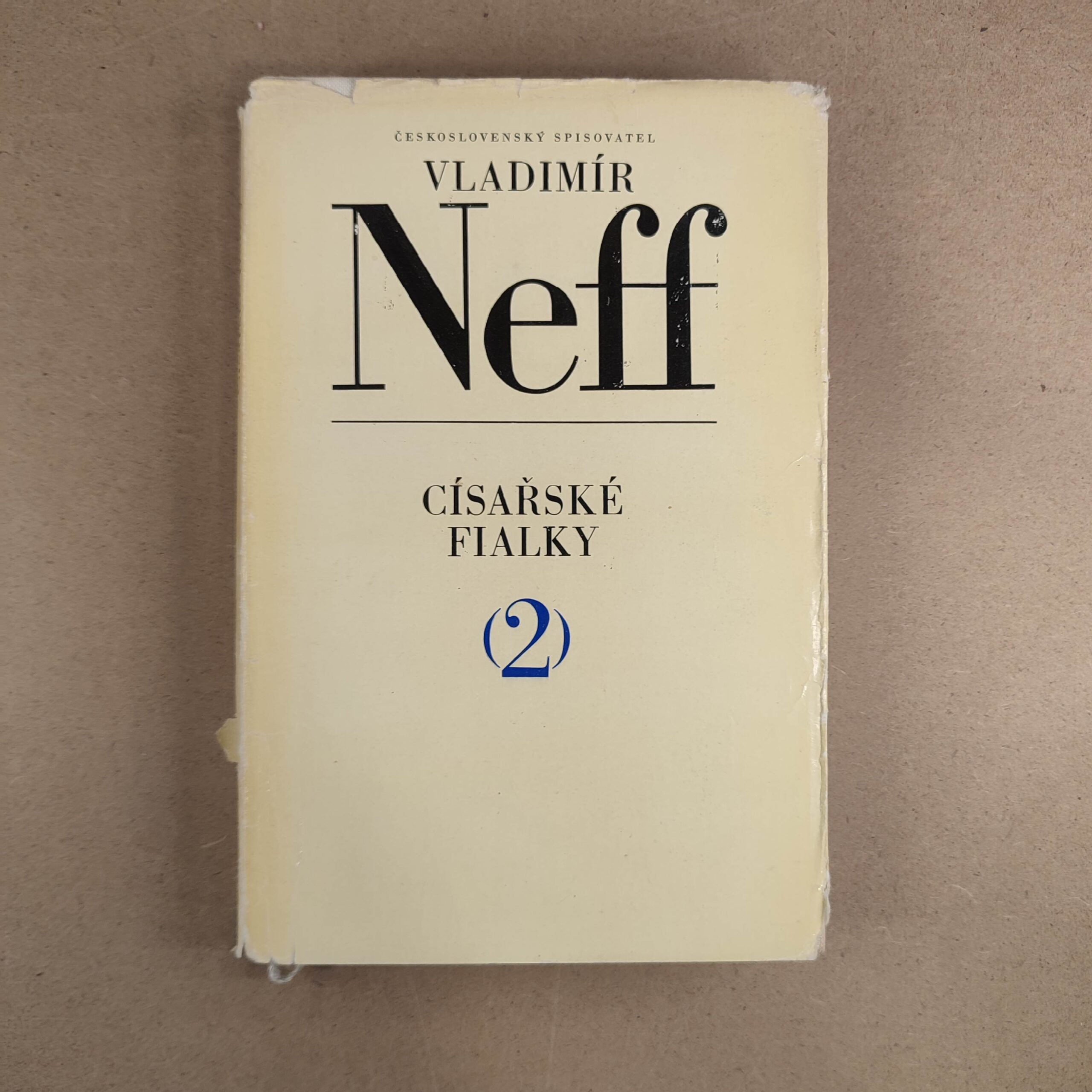 Cisářske fialky - Vladimír Neff