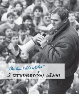 S otvorenými očami - Milan Kňažko