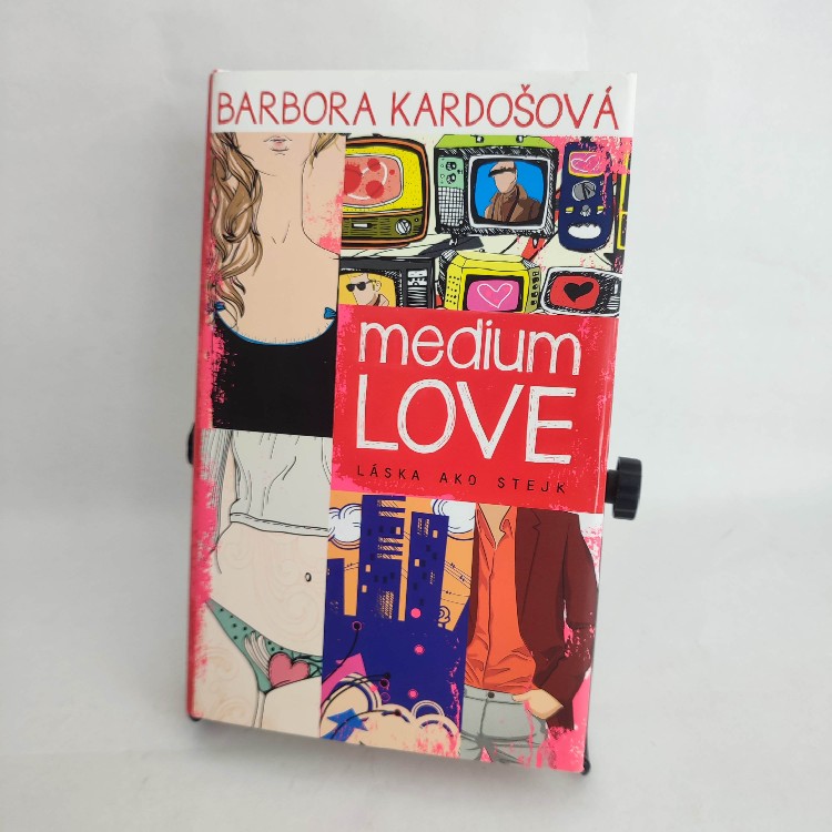 Medium Love - Barbora Kardošová